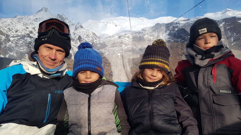 Read more about the article 01-03 – Human Family